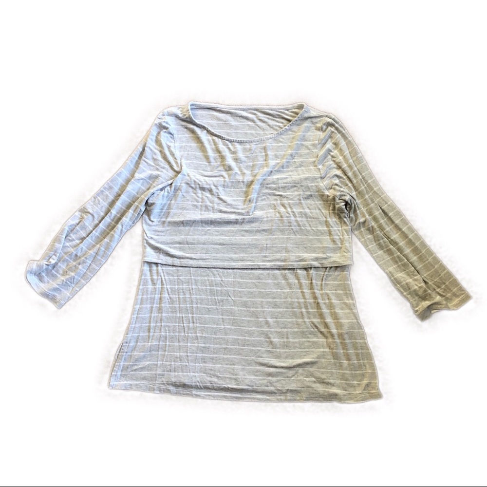 Gap white and light grey striped nursing shirt